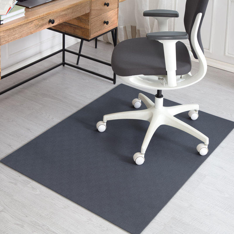 Tapis de chaise de bureau en jacquard de polyester avec support antidérapant Anji, H 0,5 po x l 40 po x P 54 po, Gris