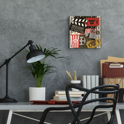 «Home Movie 2» par Jean Plout, art mural en verre acrylique, 12 po x 12 po