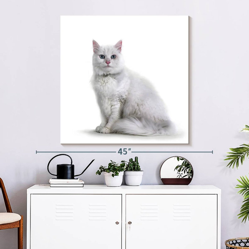 Crowle Elegant White Cat, 33" H x 33" W