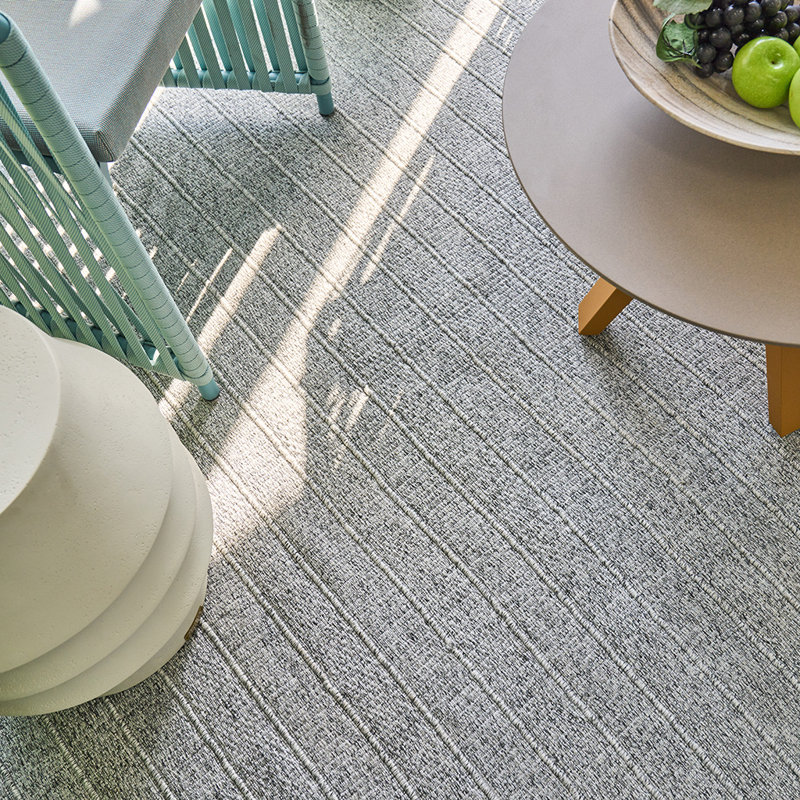 Nova Striped Area Rug in Gray, Rectangle 9' x 12'
