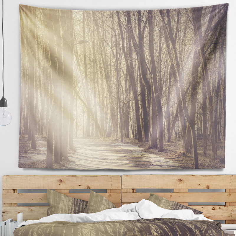 Tapisserie «Path in the Foggy Fall Forest», H 68 po x l 80 po