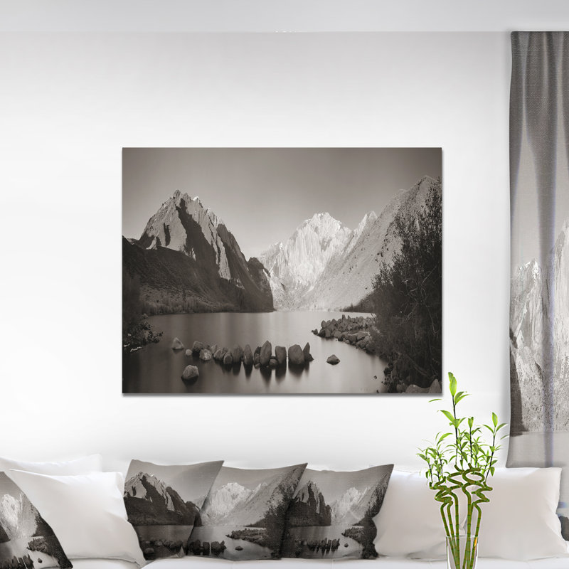 «Snow Mountain Lake Panorama», photographie, H 12 po x l 20 po x P 1 po, Toile tendue