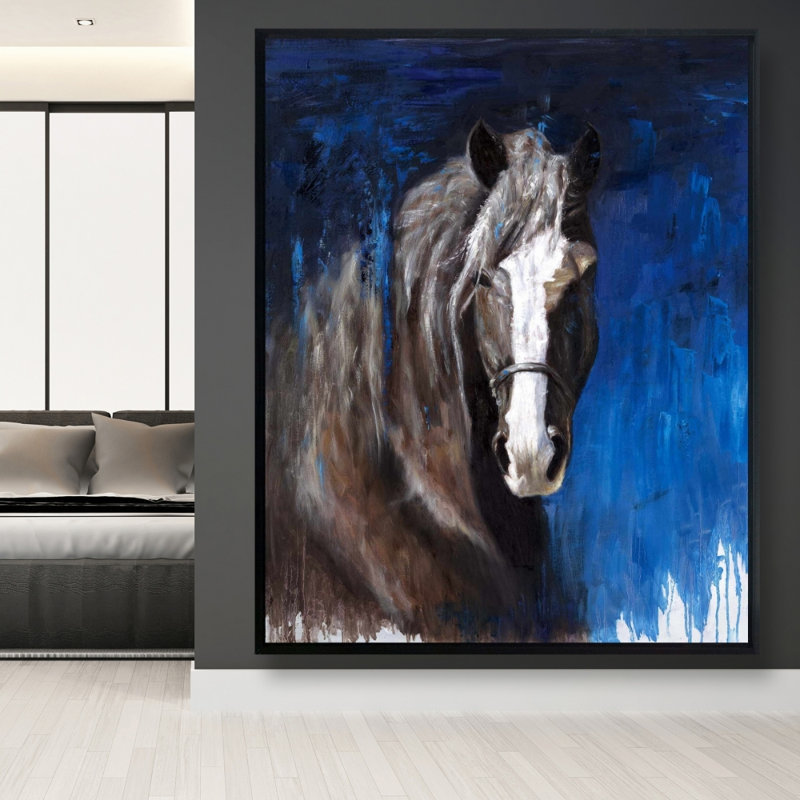 «Cheval brun sur fond bleu» sur toile, H 60 po x l 48 po
