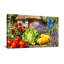 Maison de campagne avec tomates et fleurs-1055562580
