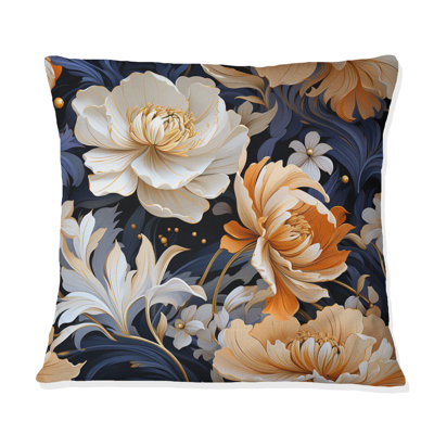 Beige éthéré Elegance Floral Blooms - Coussin décoratif à imprimé floral