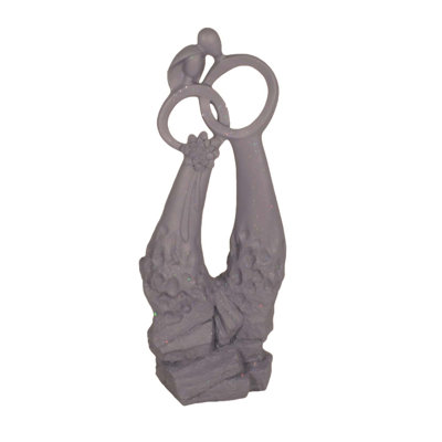 Chinook Weather Resistant Plastic Garden Statue