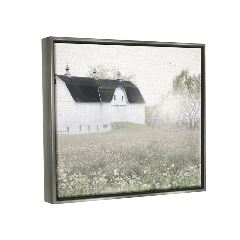 «Peaceful White Barn Countryside Meadow Blooming Buds» par Lori Deiter - Impression sur toile, H 17 po x l 21 po x P 1,7 po