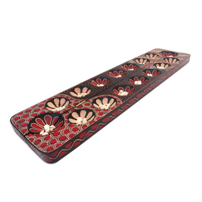 Jeu Felisity fait à la main en bois Batik rouge Mancala