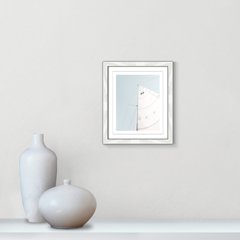 Arnell voilier - reproduction de photo sur papier encadrée, H 15 po x l 13 po x P 0,75 po, Cadre blanc