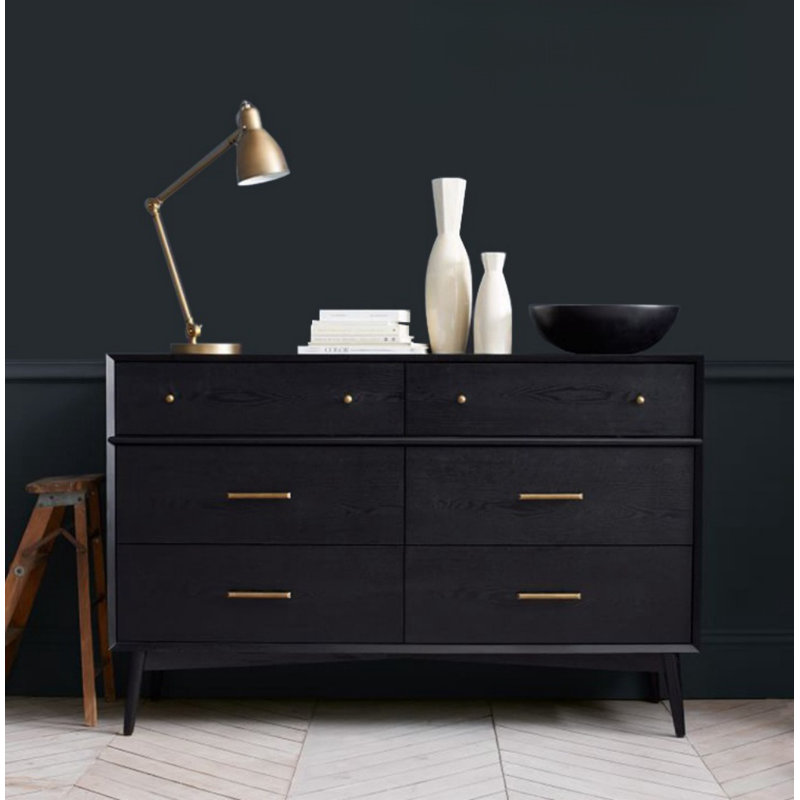 Buffet 56, Noir
