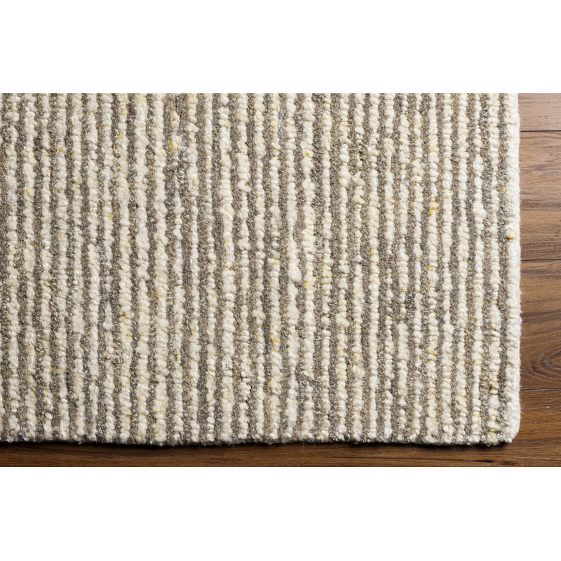 Totenham Wool Area Rug in Cream, Rectangle 8' x 10'