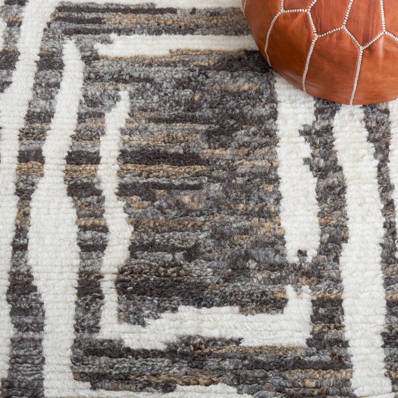 Kass Abstract Hand-Knotted Wool Area Rug in Ivory/Charcoal, Rectangle 5' x 8'