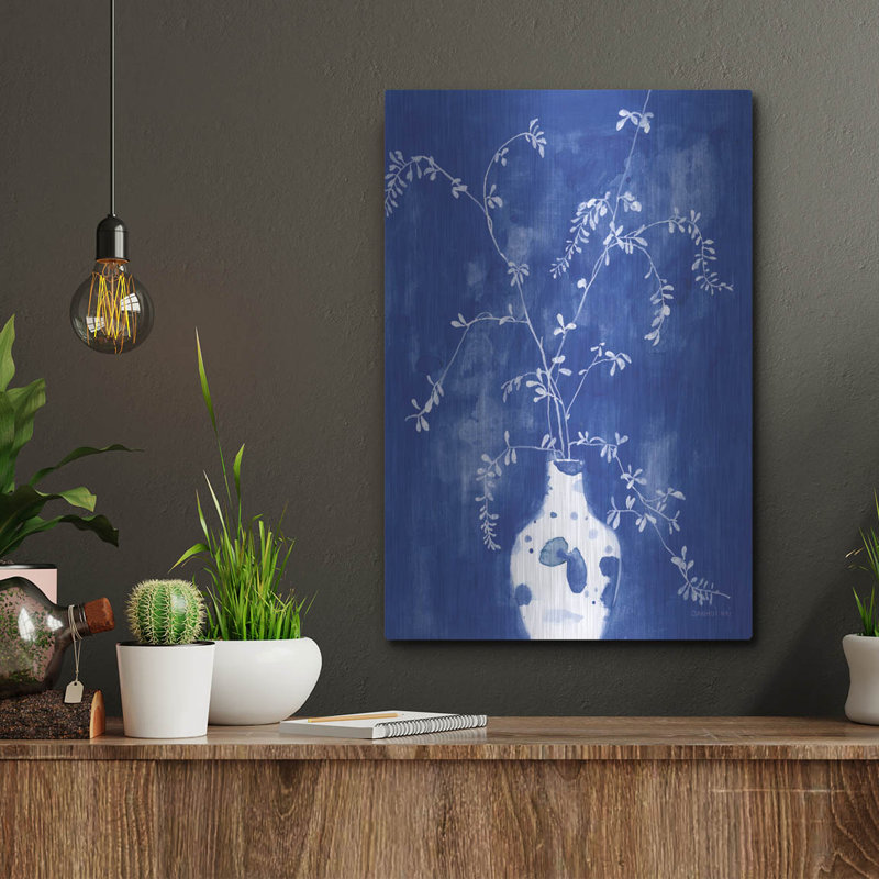  «Vibrant Vase» par Danhui Nai, art mural en métal