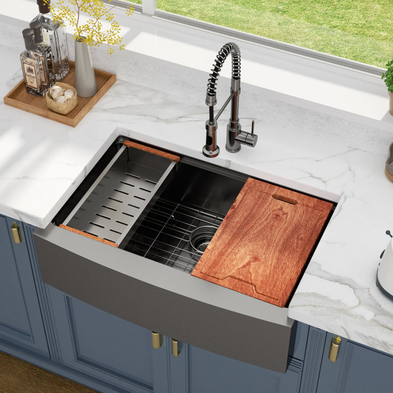 Évier de cuisine à tablier frontal en acier inoxydable de calibre 16, 10" H x 22" W x 36" L