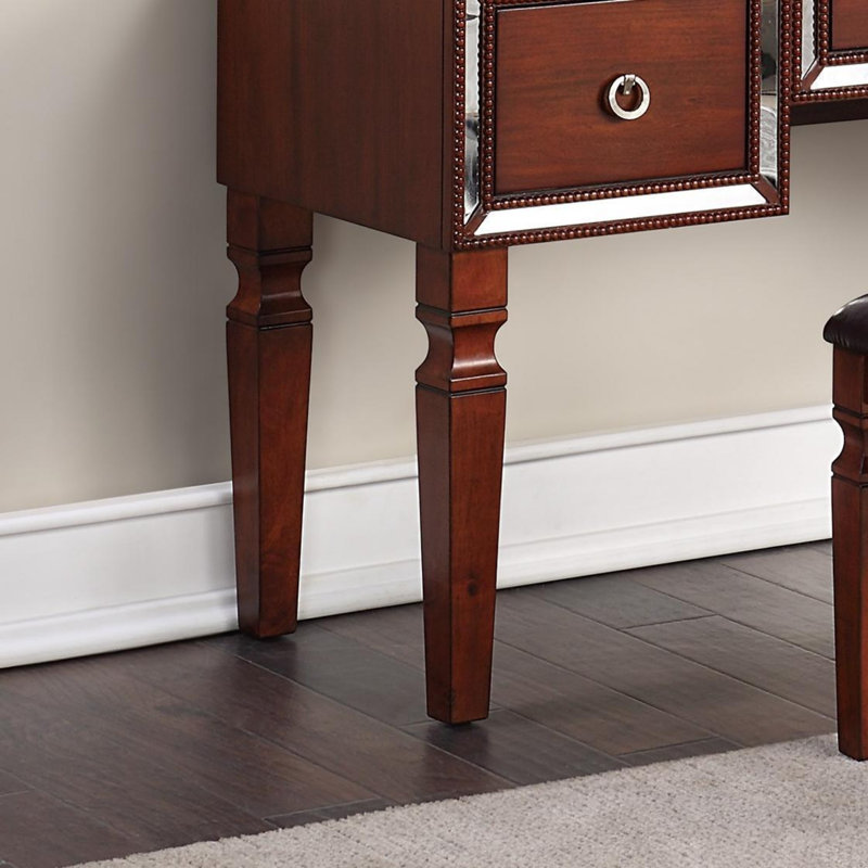 Luxurious Majestic Classic Vanity Set w Stool