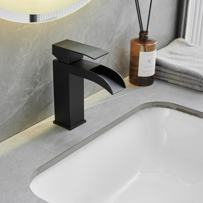 Robinet de salle de bain moderne à poignée simple et simple arc