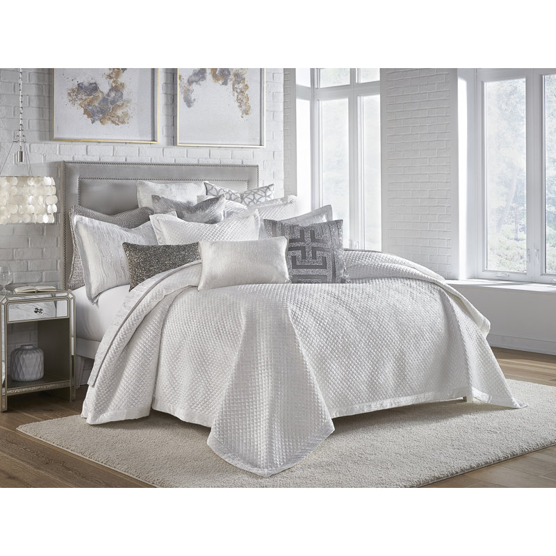 Ensemble de courtepointe en velours Suniga, Courtepointe pour très grand lit et 2 taies déco, Ivoire