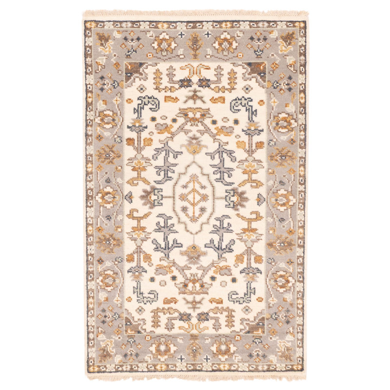 Tapis crème Jules Serapi 3 pi 1 po x 5 pi 1 po