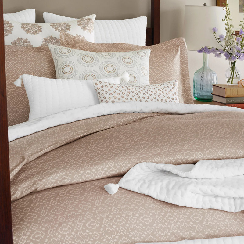 Velvet White Euro, Full