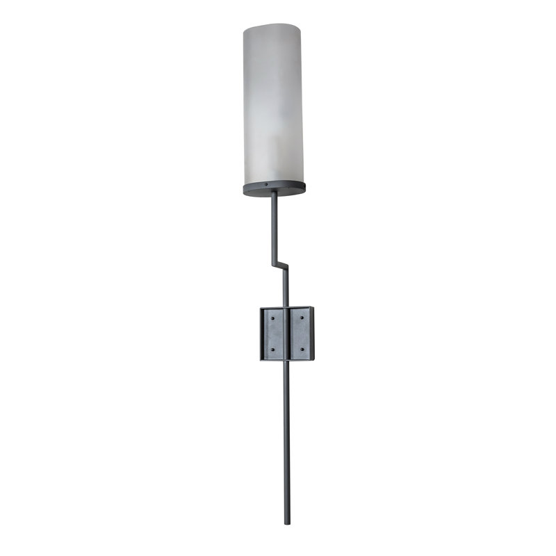 Ausband Steel Wallchiere