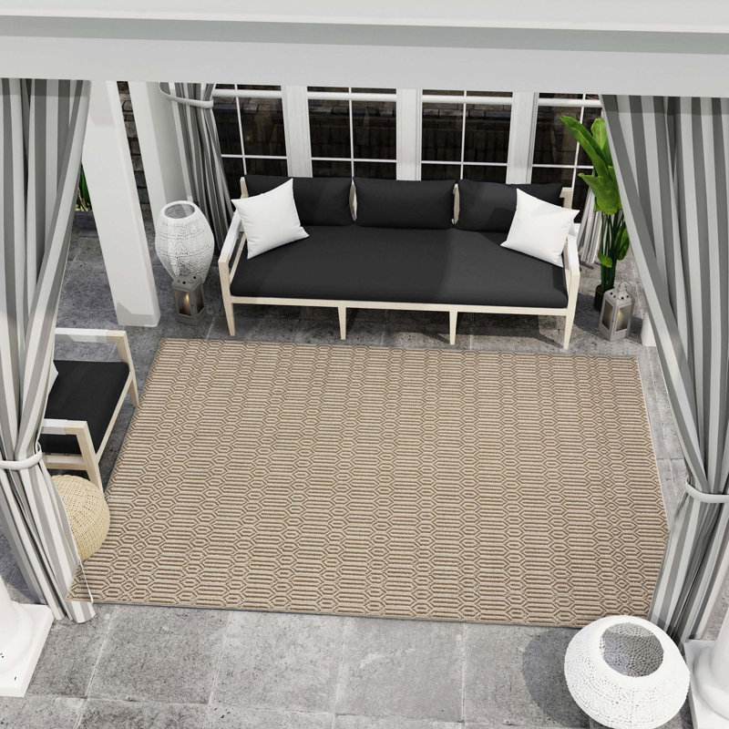 Nautica Greenwich Indoor-Outdoor Machine Washable High Low Rugs, Rectangle 6'6" x 9'6"