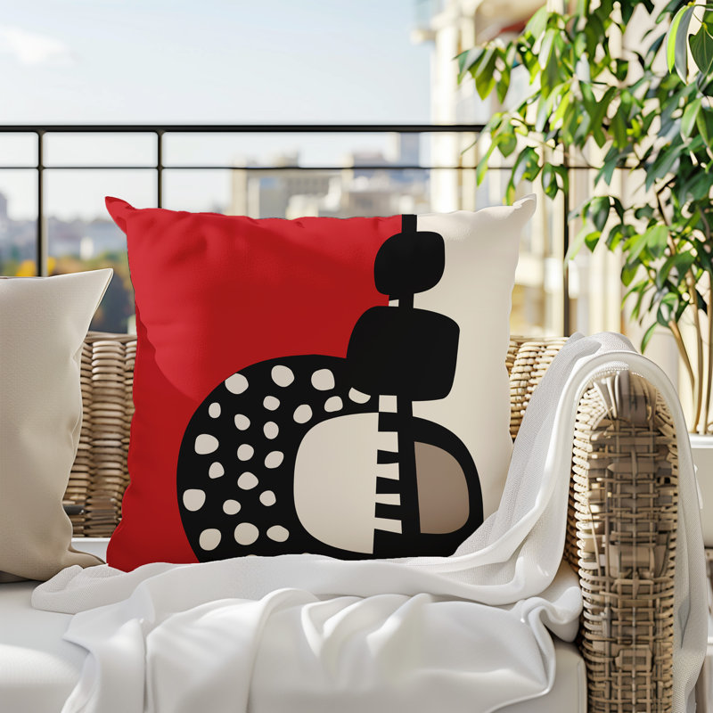 Oreiller carré réversible intérieur / extérieur Khari, Rouge / noir / blanc cassé abstrait, H 15 po x l 15 po