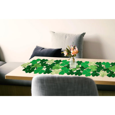 Chemin de table brodé Shamrock, fête intérieure de la Saint-Patrick et décoration intérieure