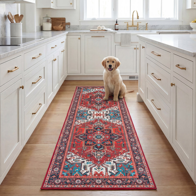 Tapis oriental rouge / bleu Sonia, Tapis de couloir 2 pi 6 po x 8 pi