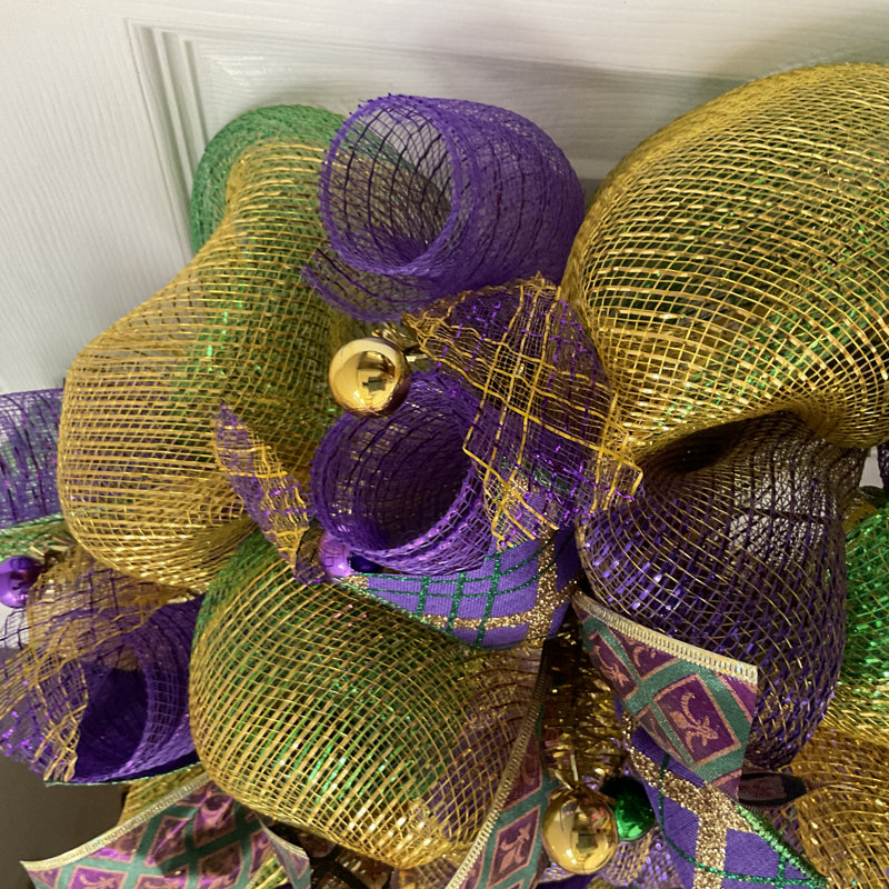Couronne Mardi Gras avec chapeau bouffon