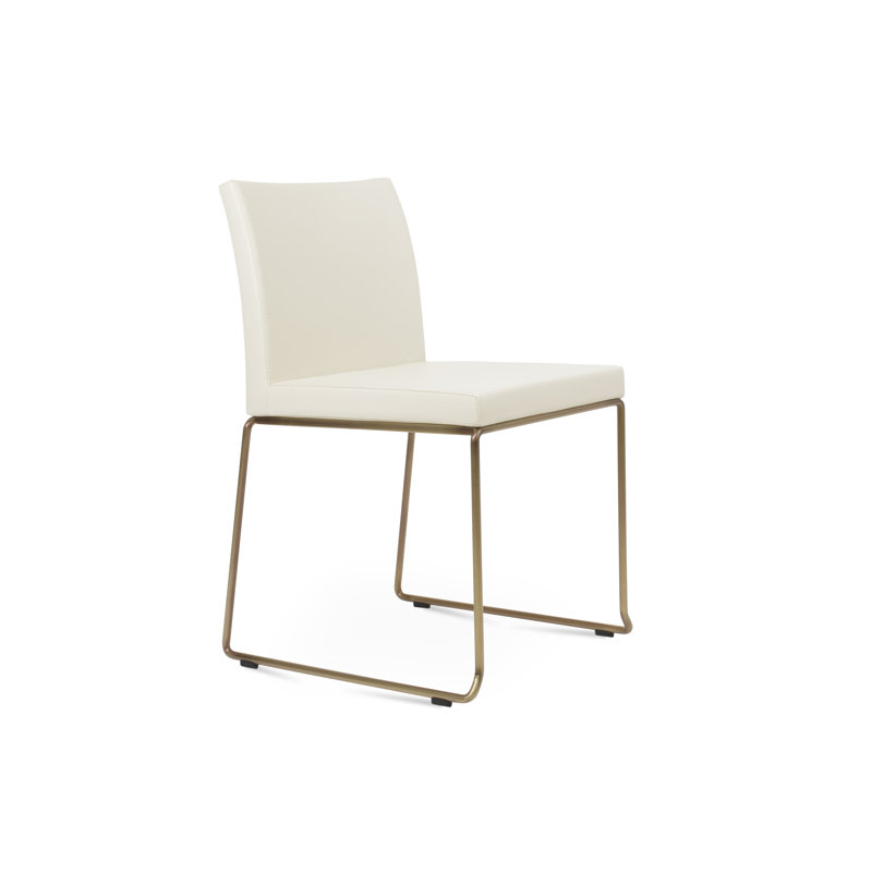 Chaise empilable en laine Aria, Cognac, Laiton
