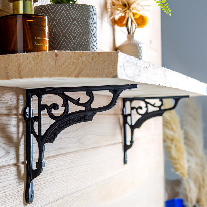 Hammer & Tongs - Ornate Iron Shelf Bracket - D200mm - Black