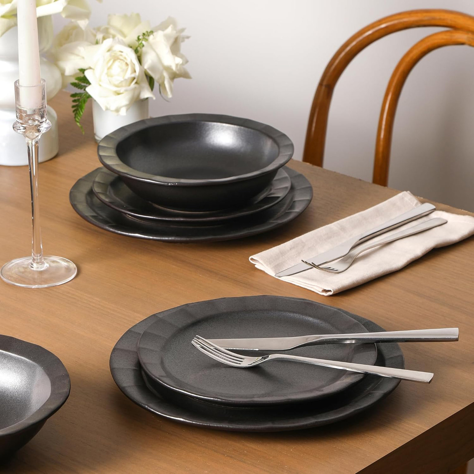 Oasis Stoneware Dinnerware Set, Black