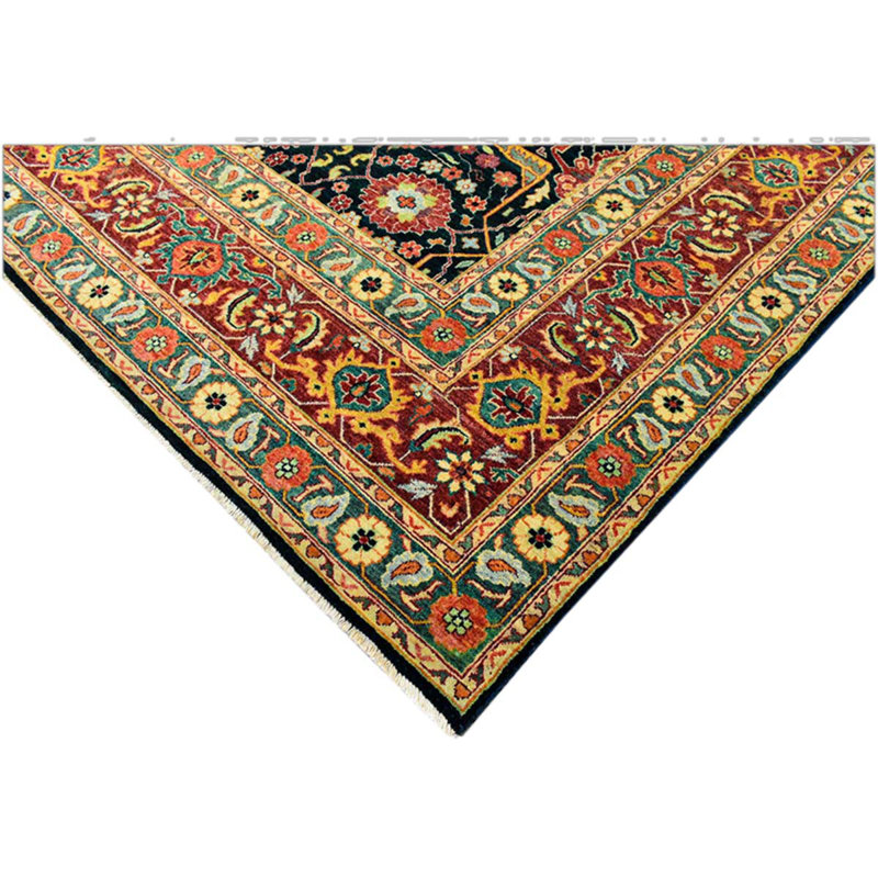 Elegant Wool Oriental Area Rug, Rectangle 2' x 3'