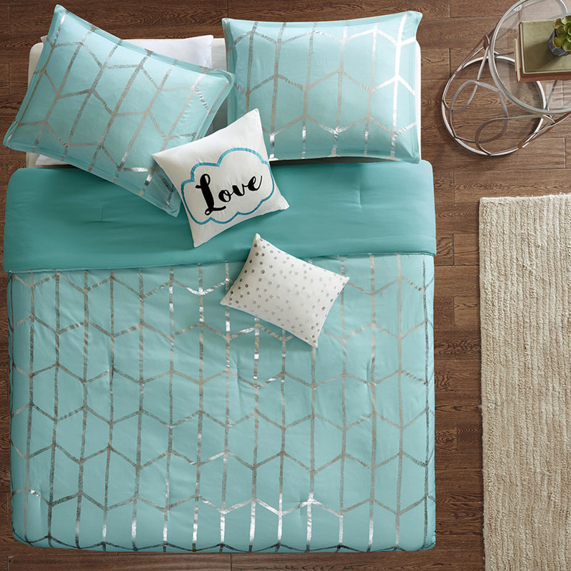 Literie double / grand à la mode avec motif de décoration métallique argenté, Édredon double/grand + 4 pièces additionnelles