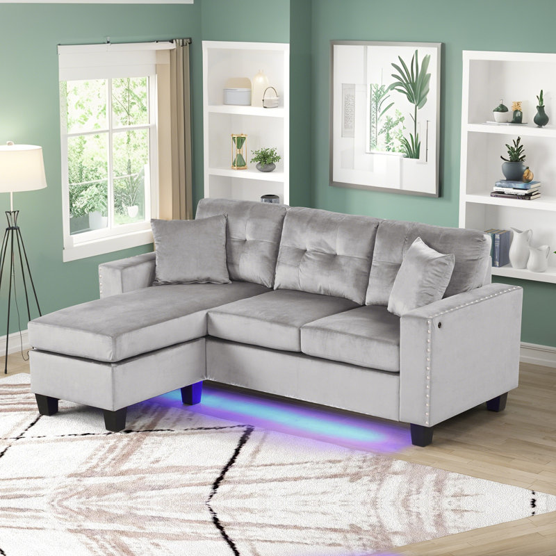 Canapé modulaire réversible de 74 po en velours avec lumière DEL, port USB, garniture cloutée et coussins décoratifs