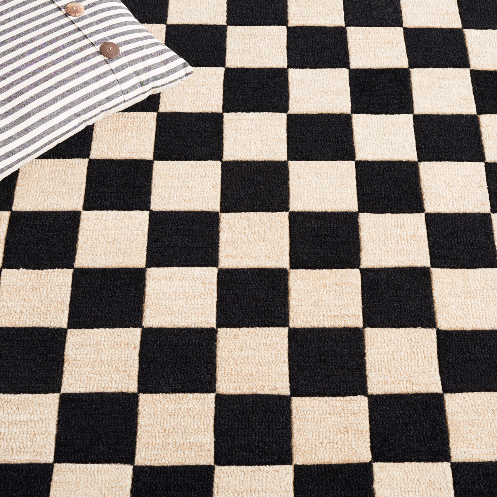 Freesia Black Beige Hand-Tufted Checkered Rug, Rectangle 5' x 8'
