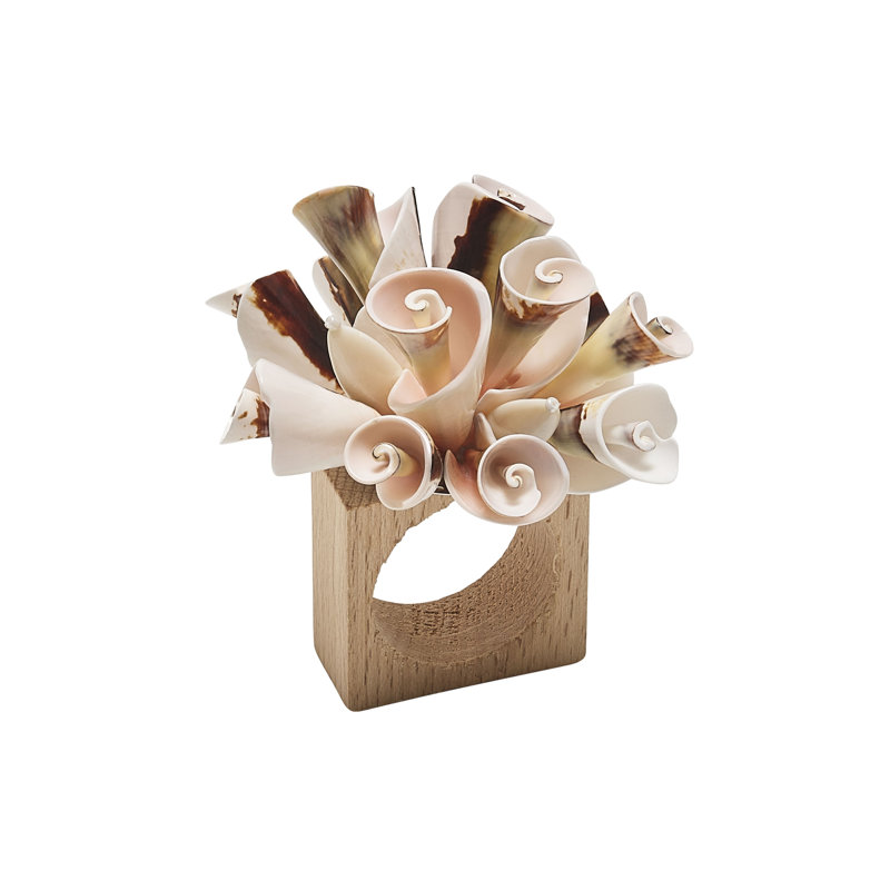 Seashell Burst Napkin Ring in Ivory/Natural