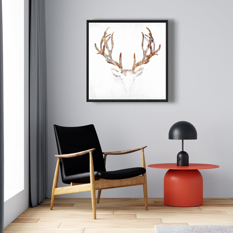 «Wood Look Deer Head»