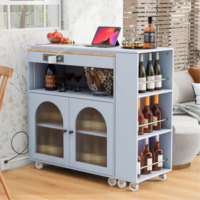 Îlot de cuisine roulant avec table allongée, lumières DEL, prises de courant et 2 portes en verre cannelé