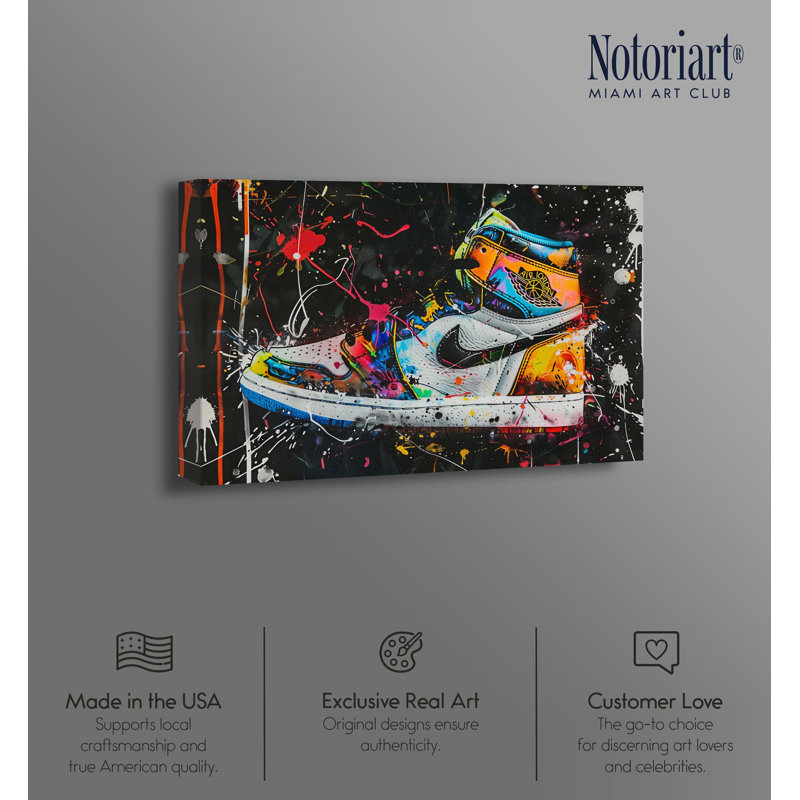 «Dark Graffiti Sneaker», impression sur toile par Notoriart, H 36 po x l 24 po, Toile tendue avec châssis