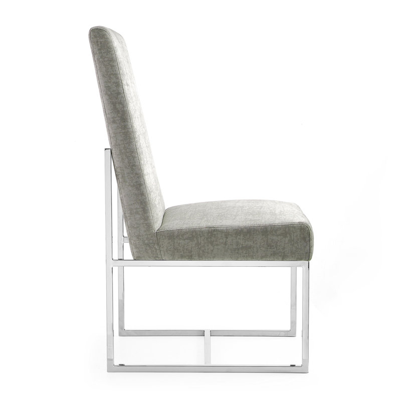 Chaise de salle à manger en acier