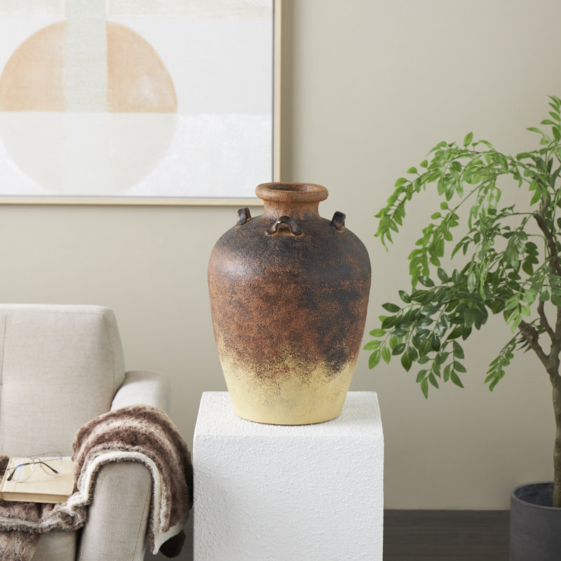 Vase en cuivre Classen, H 20,1 po x l 14,1 po x P 14,1 po