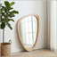 Miroir irrégulier en bois massif de couleur chêne (20 x 30)