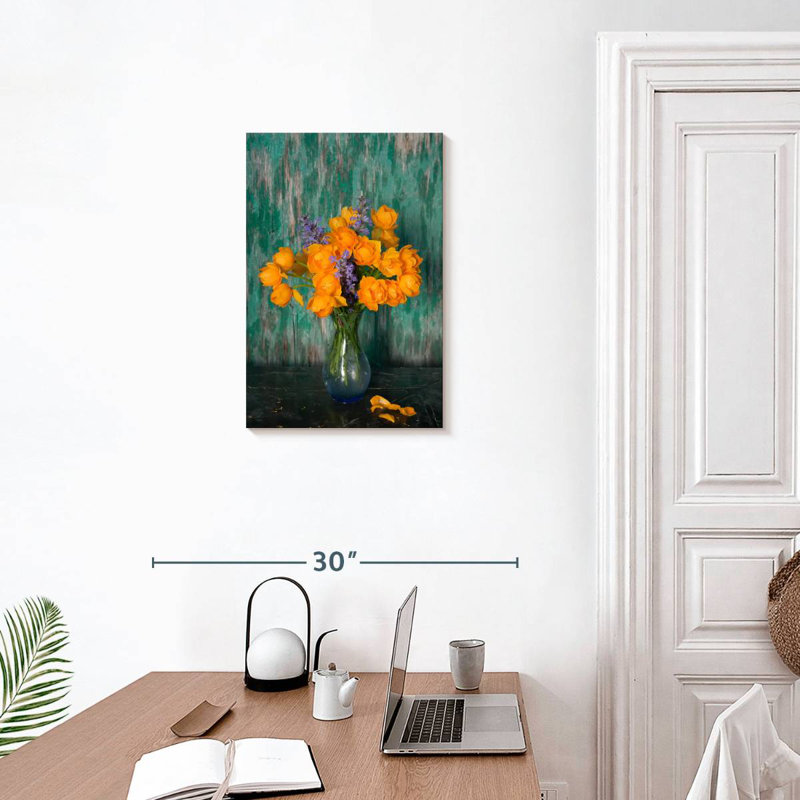 Vase Harnek de fleurs jaunes, H 24 po x l 16 po