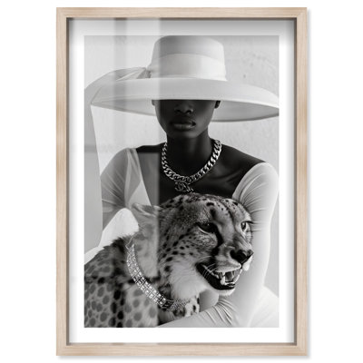 Décoration murale Her Her Feral Grace Shadowbox par Notoriart, cadre blond, 37 x 55