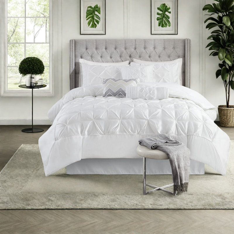 Elegant 7-piece Bedding Sets In Soft Polyester For Cozy Bedrooms