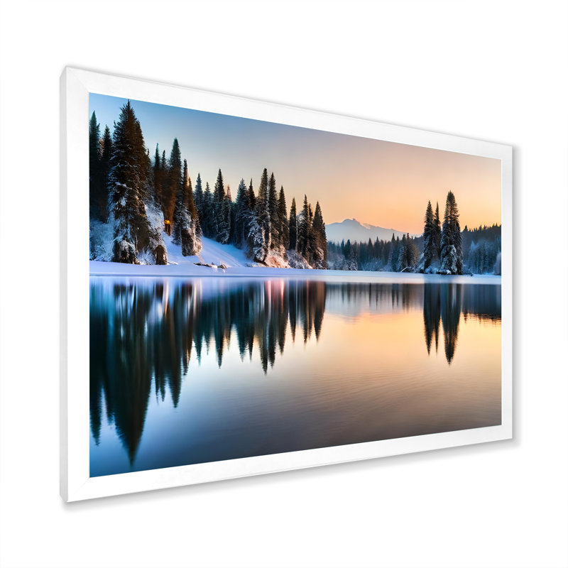 «Winter Alaskan Beauty V» sur toile, H 16 po x l 32 po x P 1 po, Cadre photo blanc