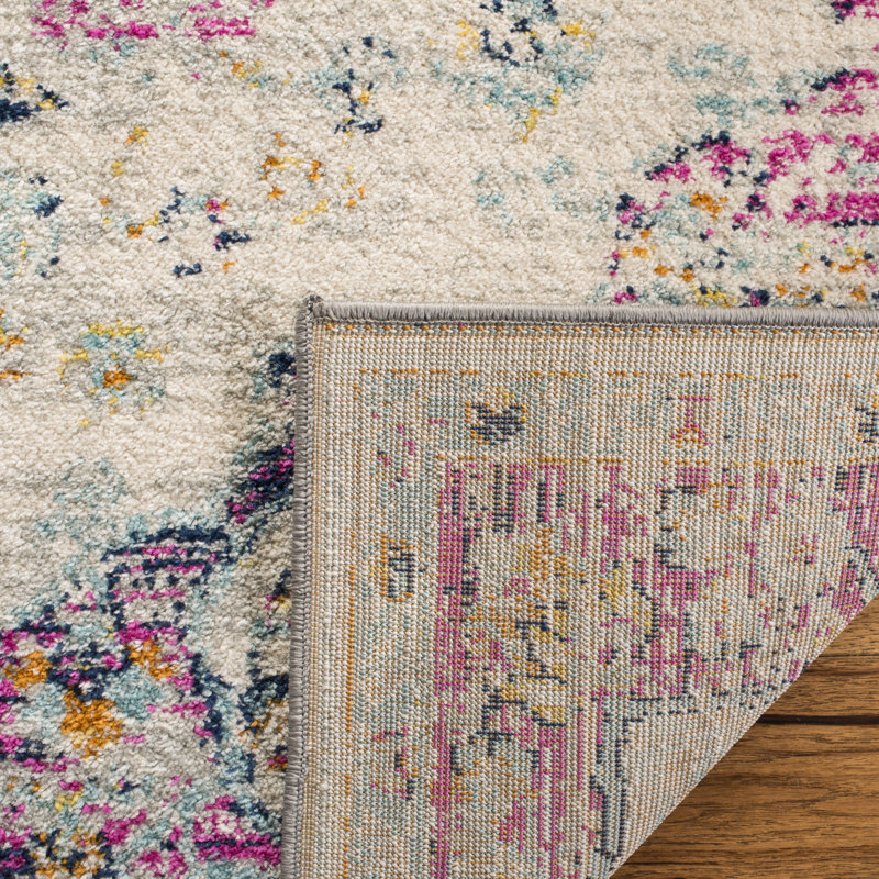 Christa Oriental Ivory / Fuchsia Area Rug, Round 6'7"