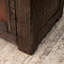 Meuble télé en bois massif Robbie pour téléviseur de 88 po ou moins