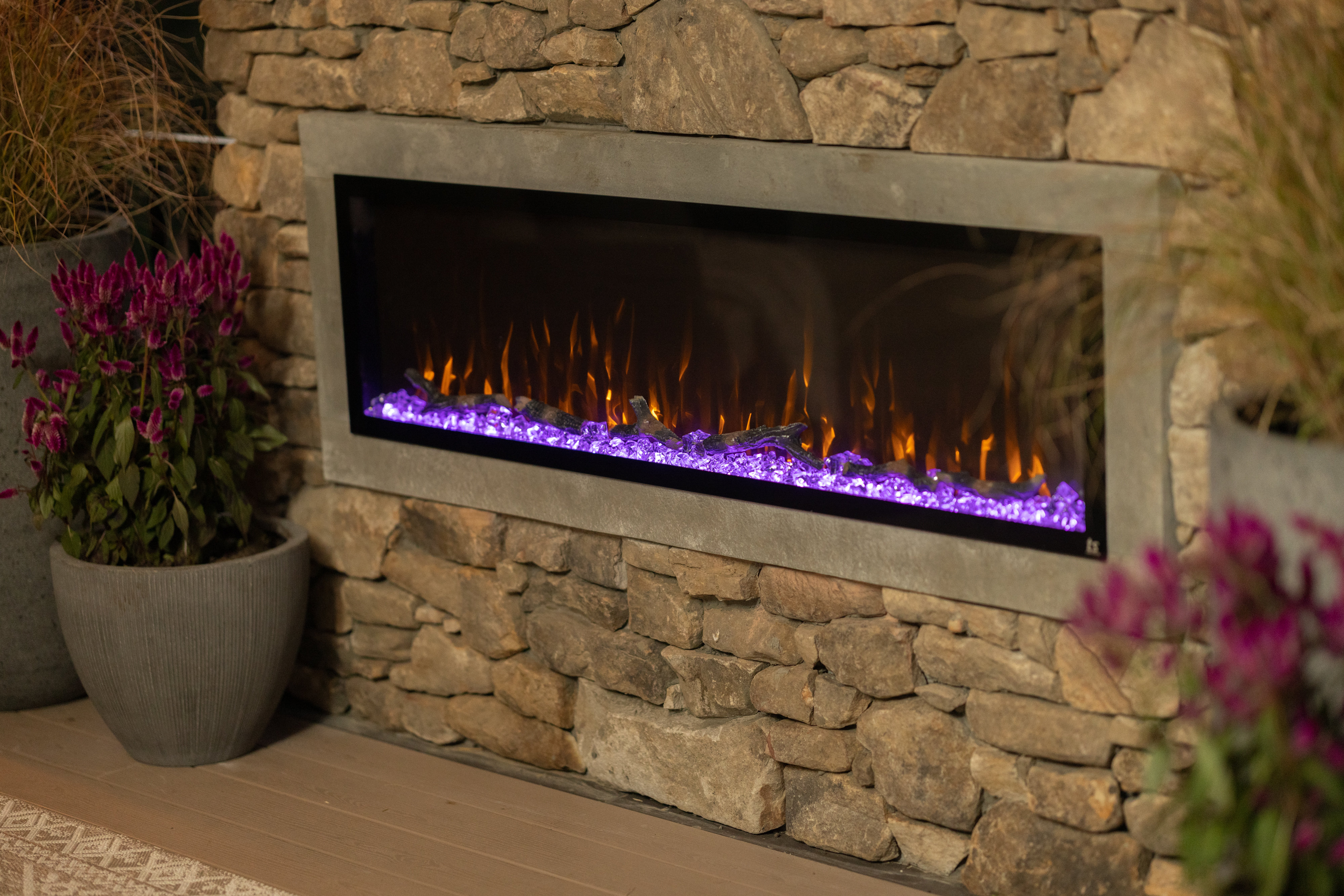 Touchstone The Sideline Elite Outdoor/Indoor 60inch Recessed/Wall